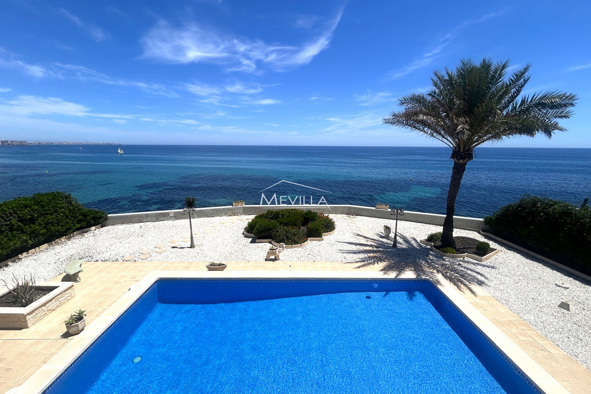 Alleen Front Line - Villa - Orihuela Costa - Cabo Roig