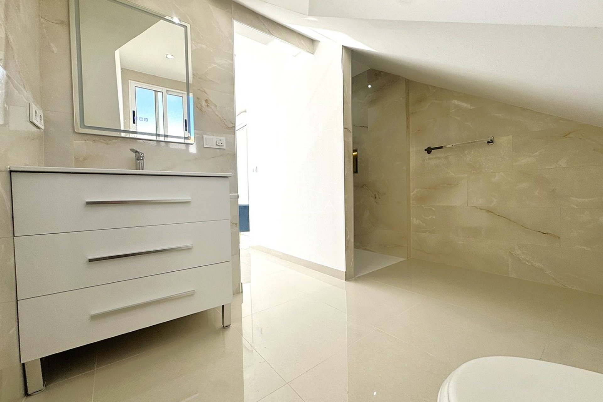 Återförsäljare -  - Orihuela Costa - La Zenia