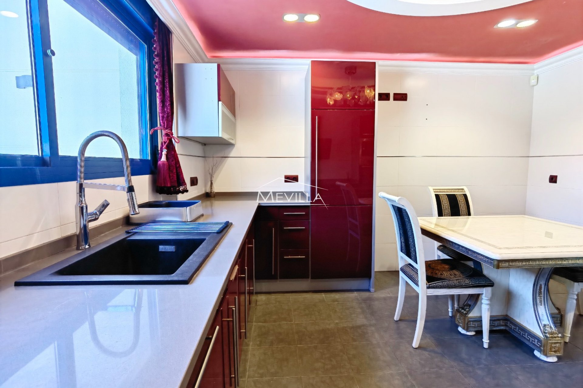 Återförsäljare - Villa - Altea