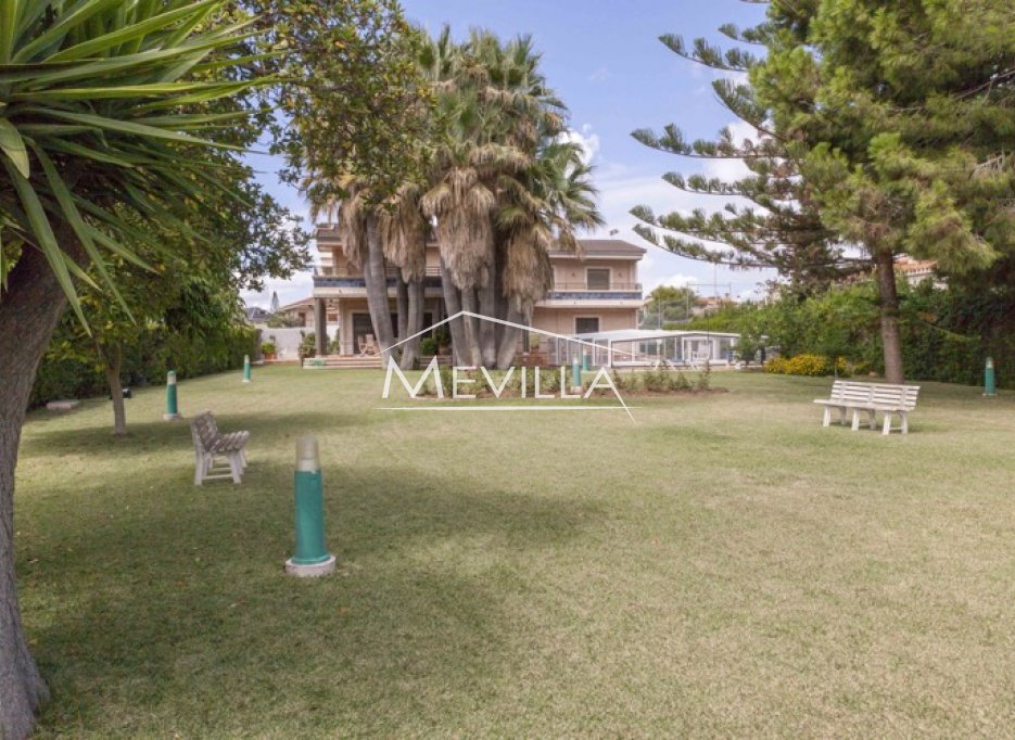 Återförsäljare - Villa - Orihuela Costa - Campoamor