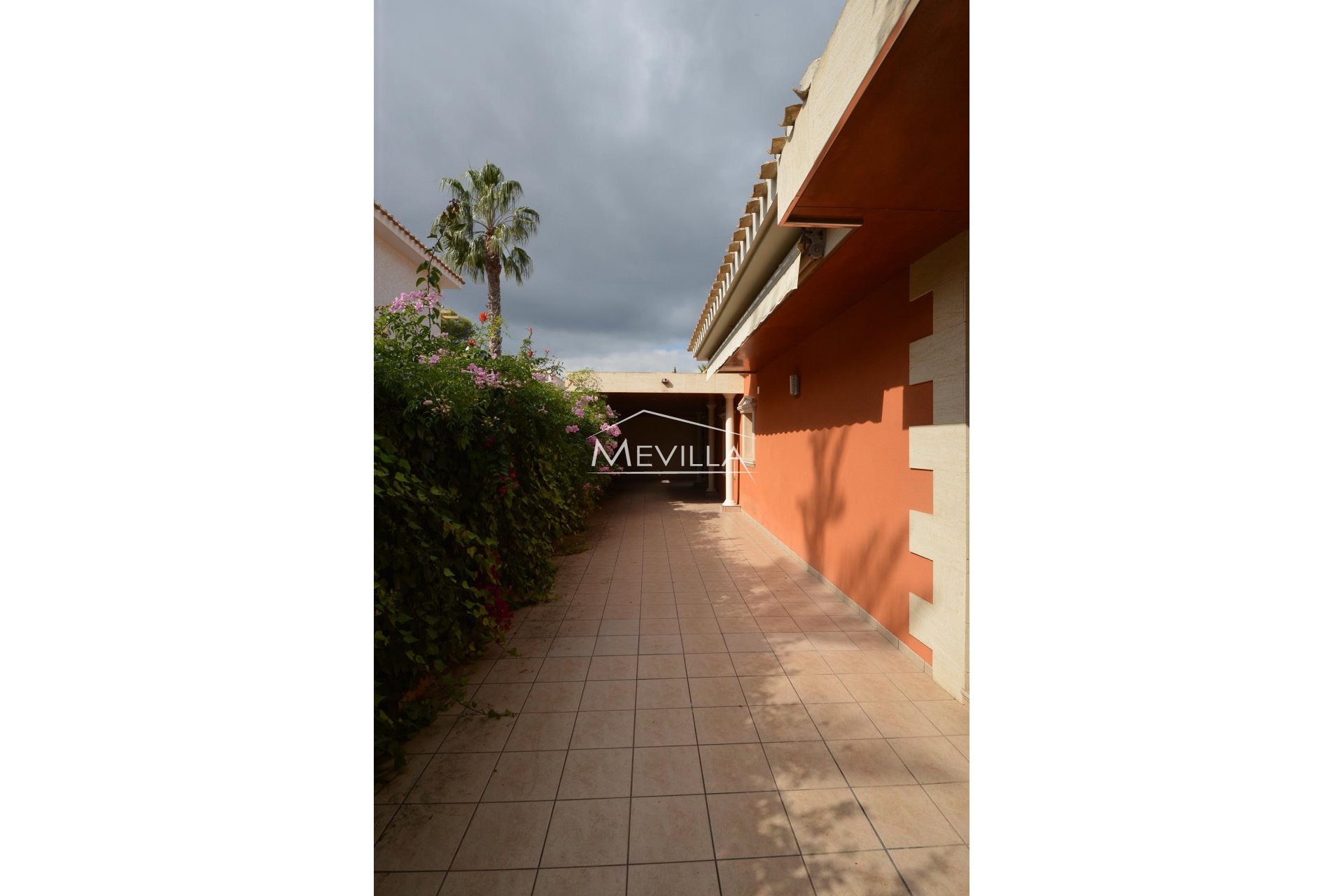 Återförsäljare - Villa - Orihuela Costa - Campoamor