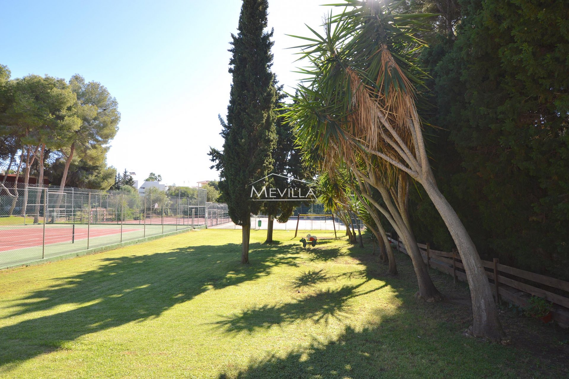 Återförsäljare - Villa - Orihuela Costa - Campoamor