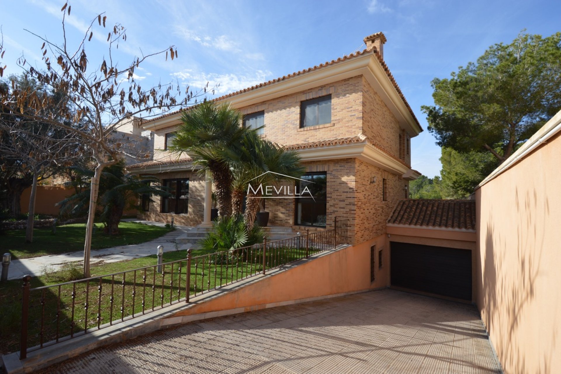 Återförsäljare - Villa - Orihuela Costa - Campoamor