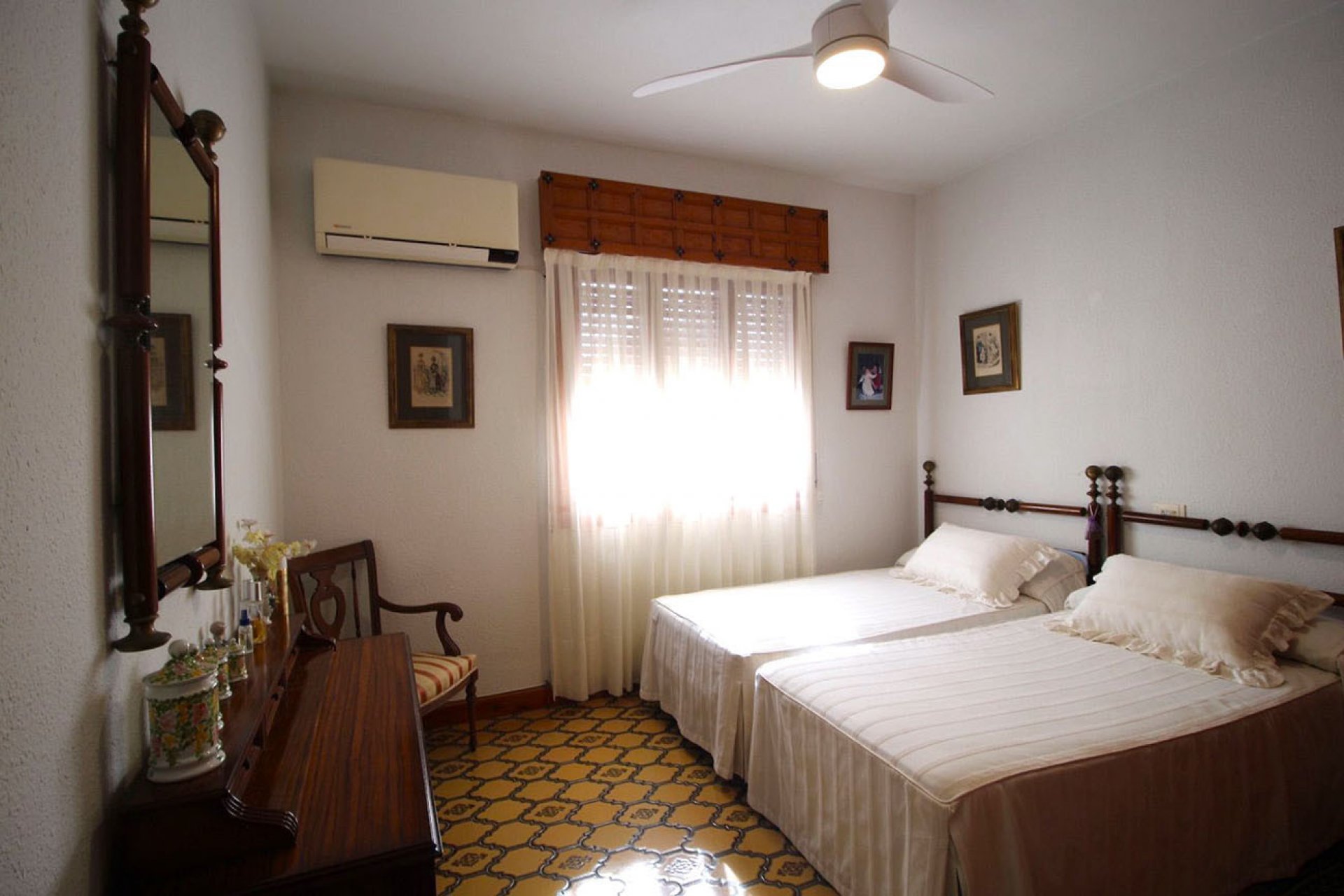 Återförsäljare - Villa - Orihuela Costa - Campoamor