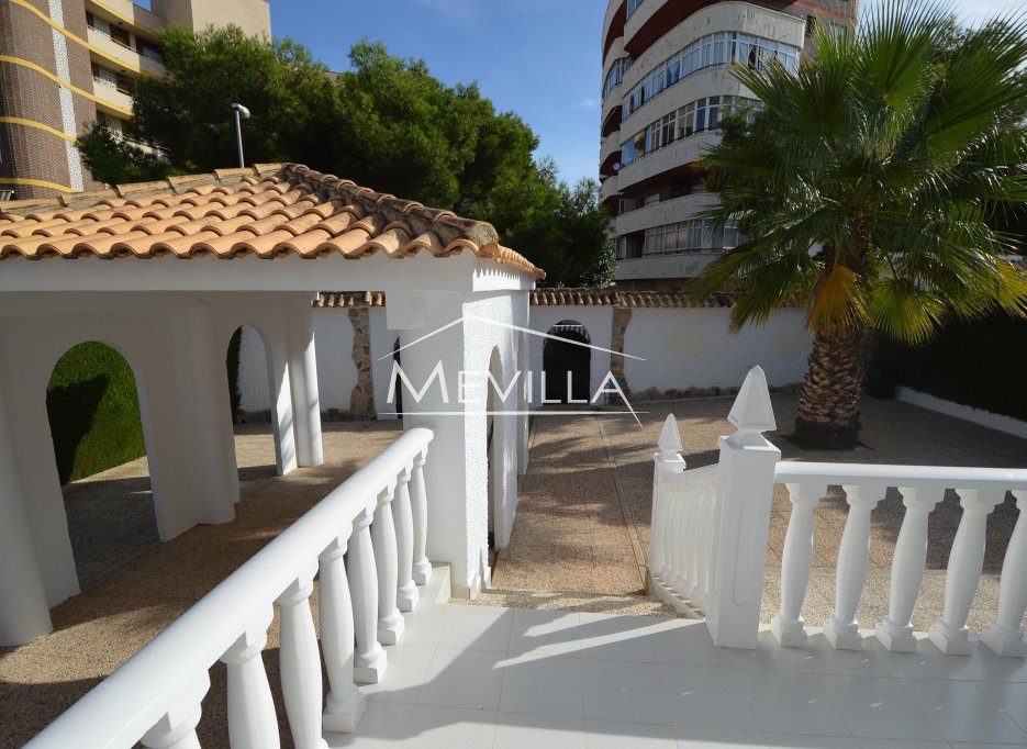Återförsäljare - Villa - Orihuela Costa - La Zenia