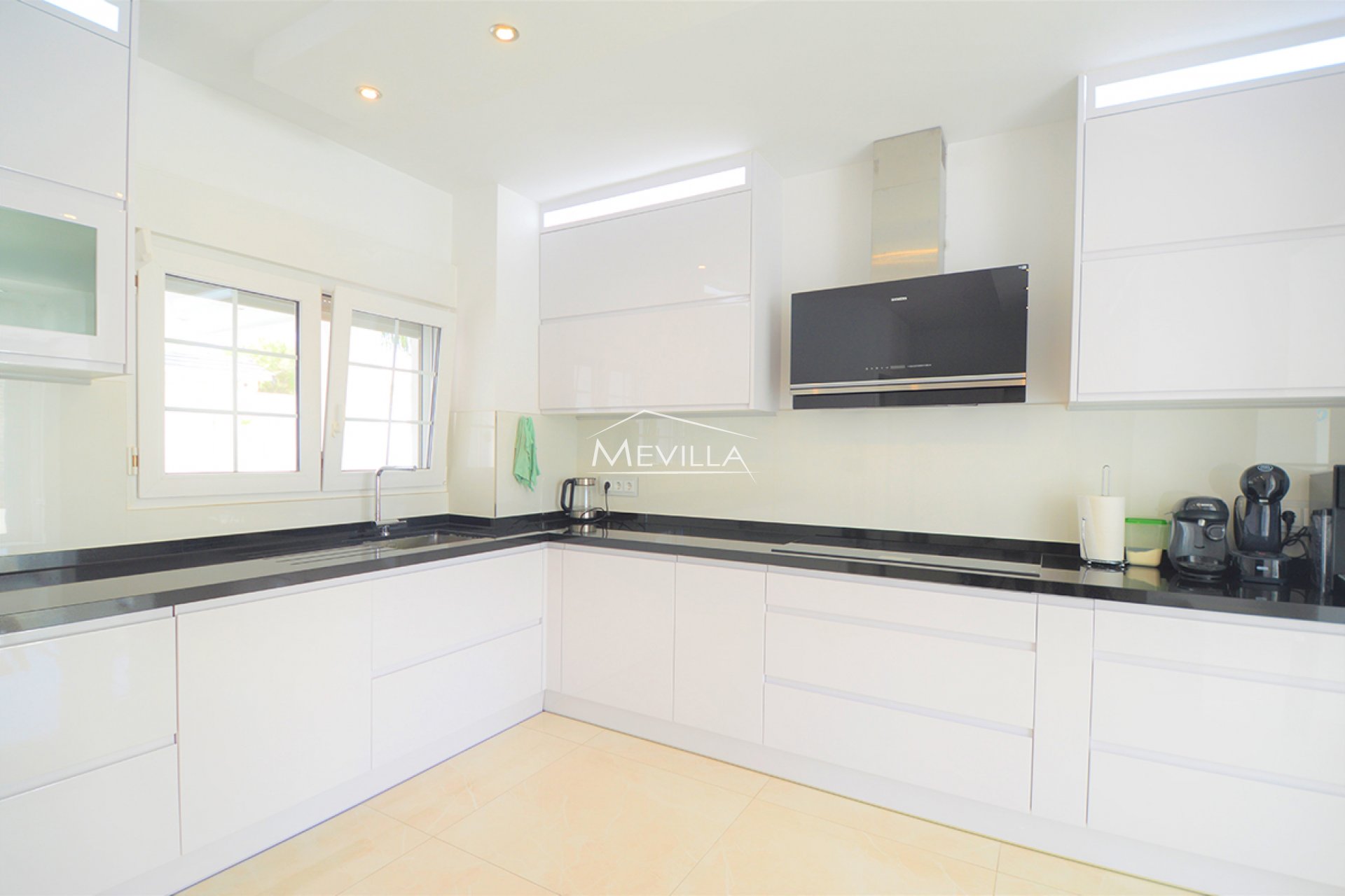 Återförsäljare - Villa - Orihuela Costa - La Zenia