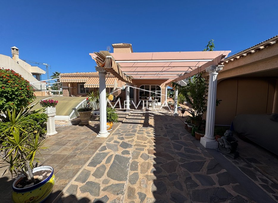 Återförsäljare - Villa - Orihuela Costa - La Zenia