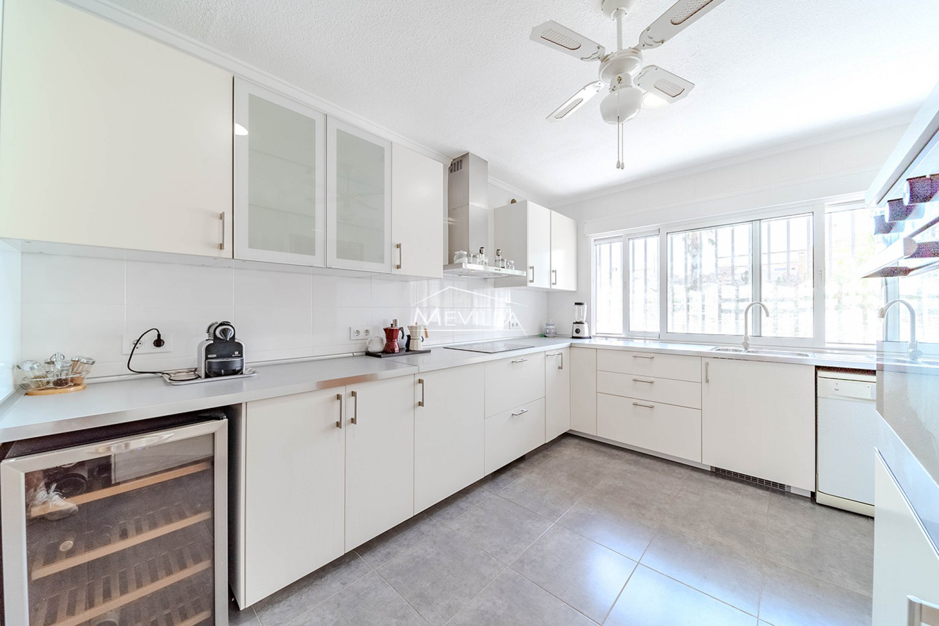 Återförsäljare - Villa - Orihuela Costa - La Zenia