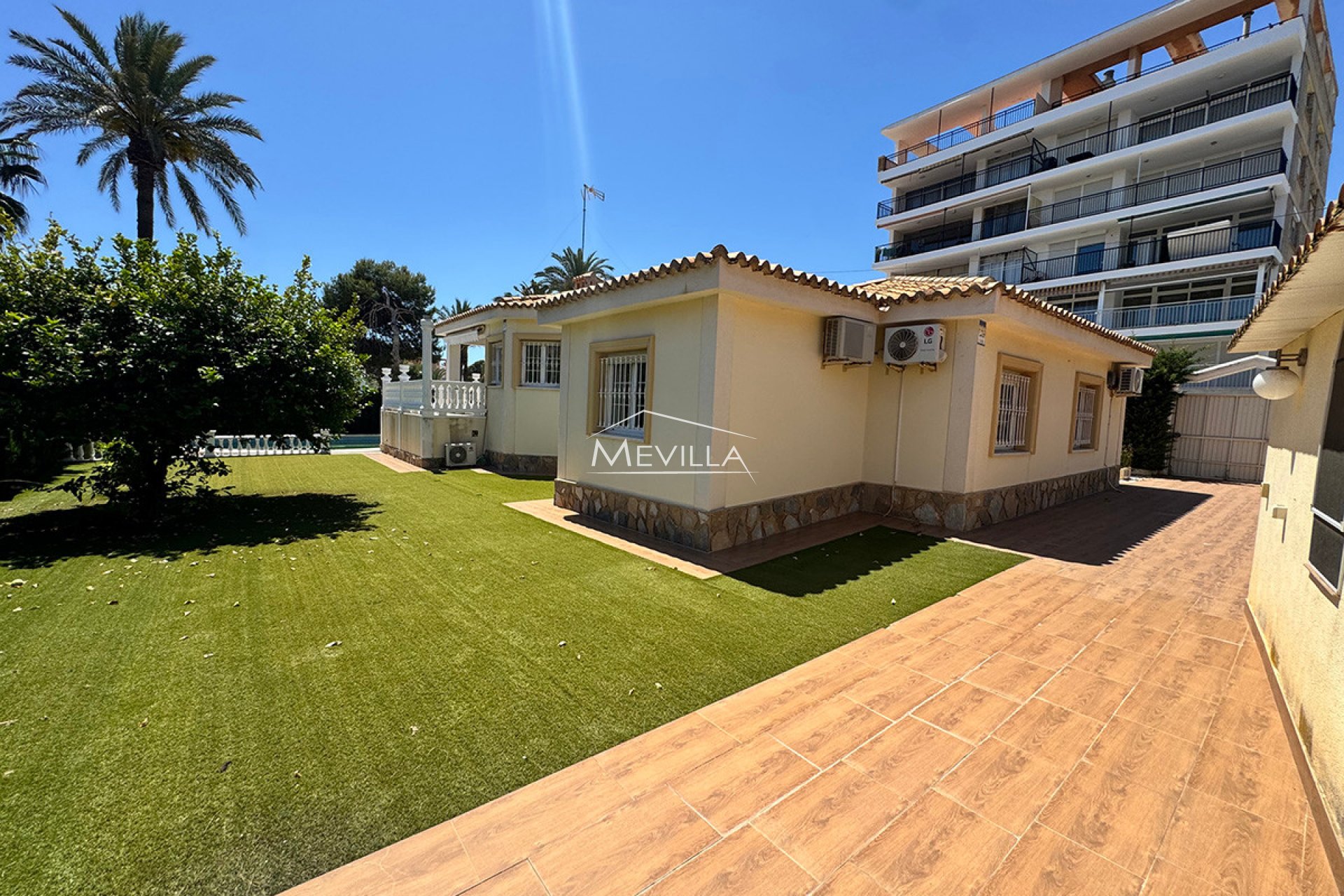 Återförsäljare - Villa - Orihuela Costa - La Zenia