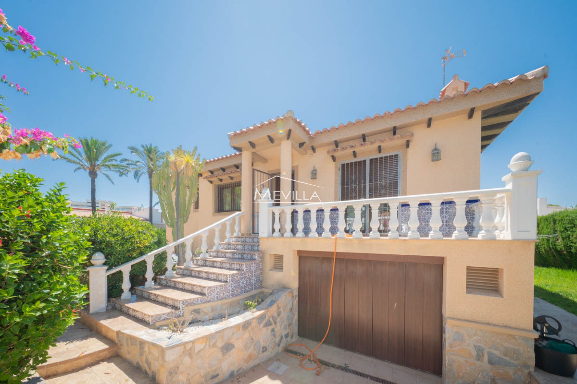 Återförsäljare - Villa - Orihuela Costa - La Zenia