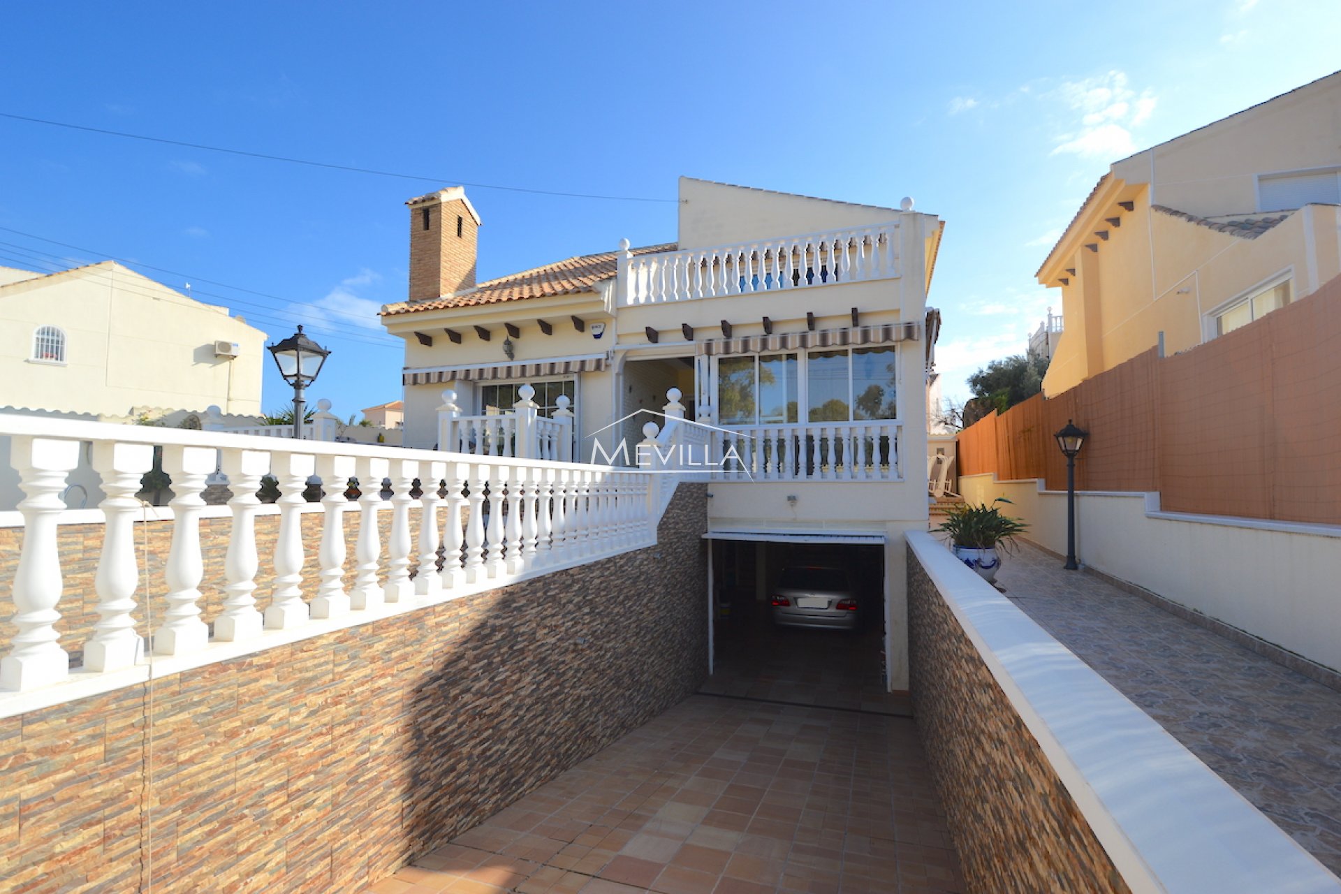 Återförsäljare - Villa - Orihuela Costa - Playa Flamenca