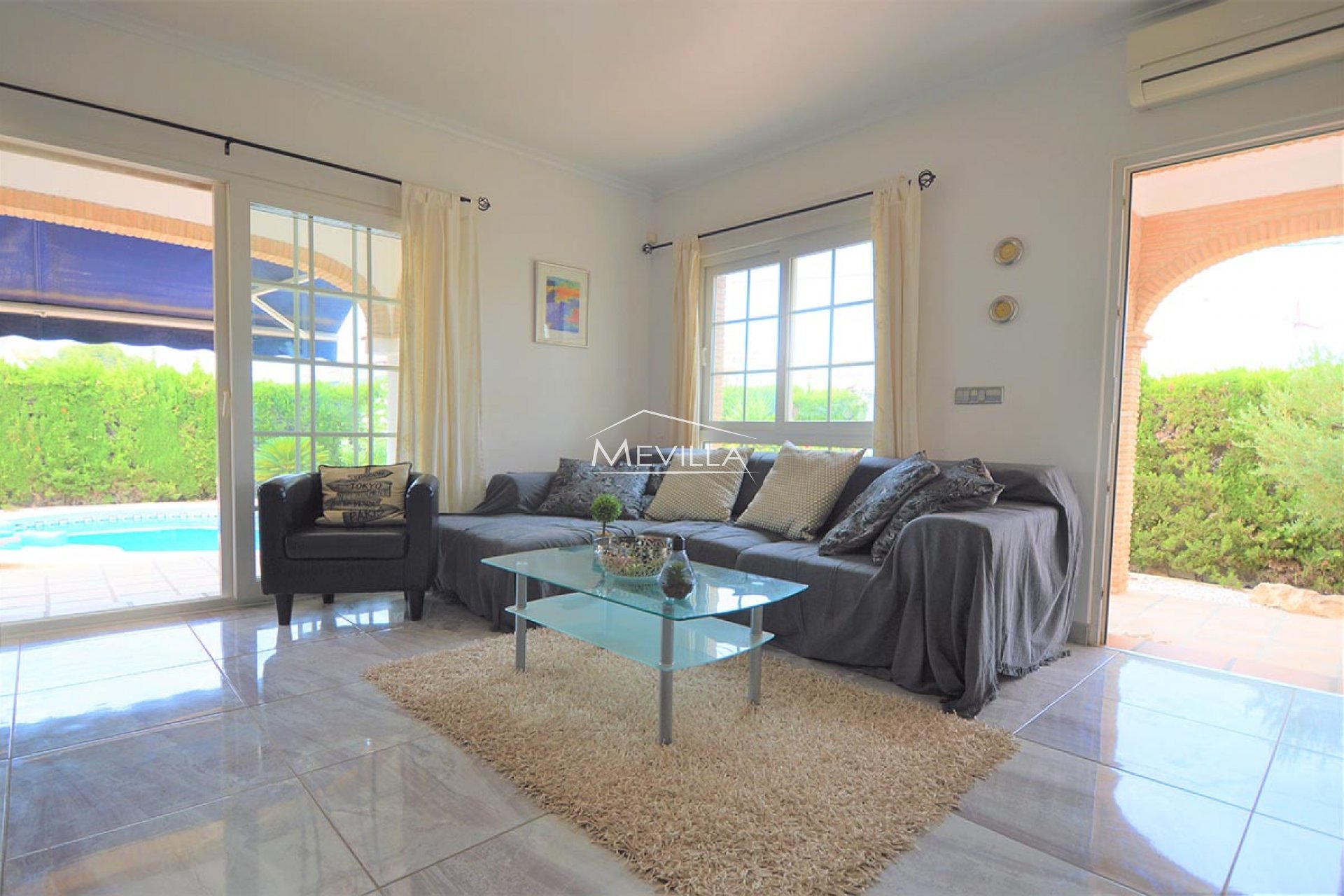 Återförsäljare - Villa - Orihuela Costa - Playa Flamenca