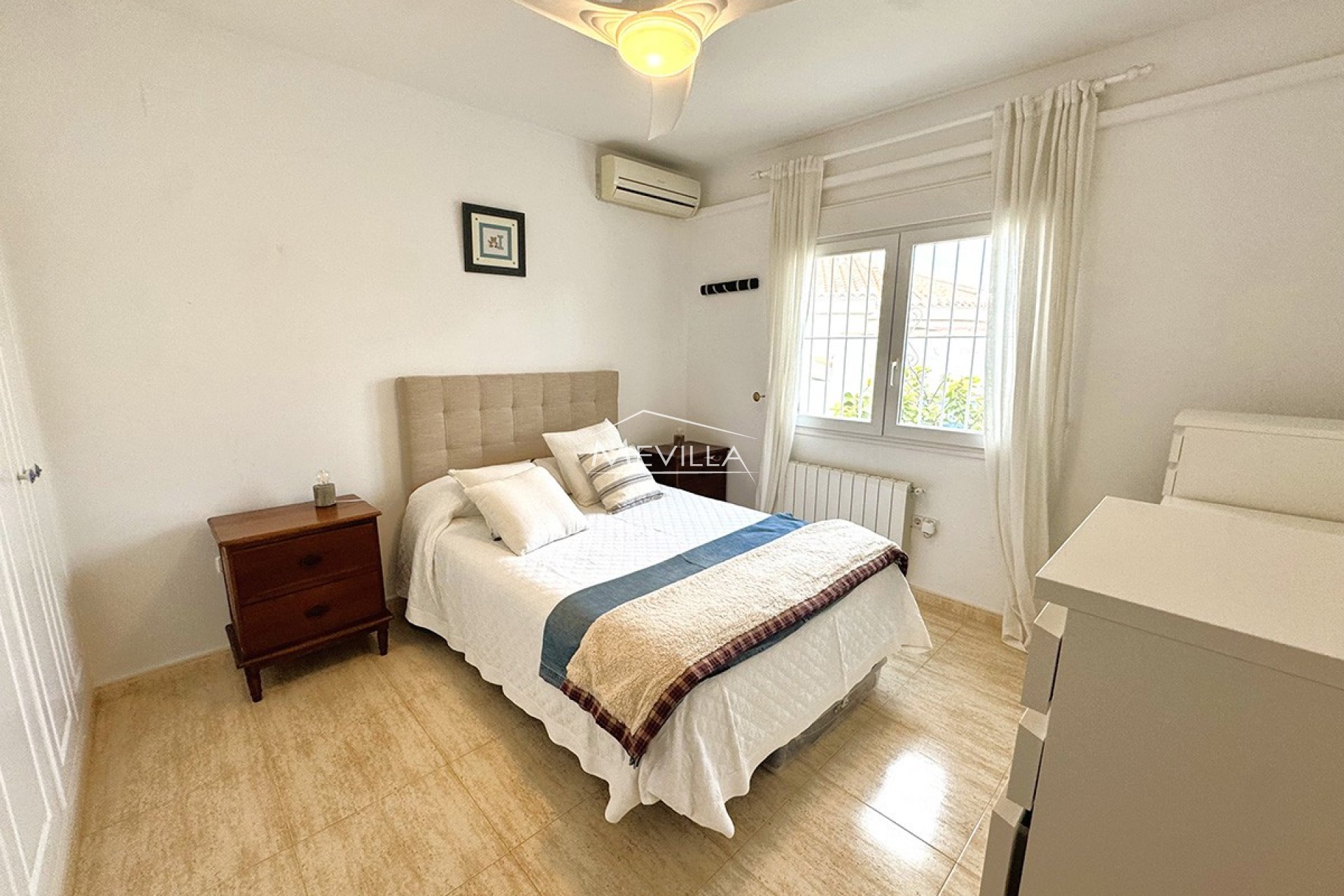 Återförsäljare - Villa - Orihuela Costa - Playa Flamenca