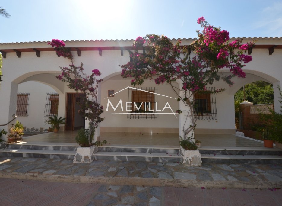 Återförsäljare - Villa - Orihuela Costa - Punta Prima