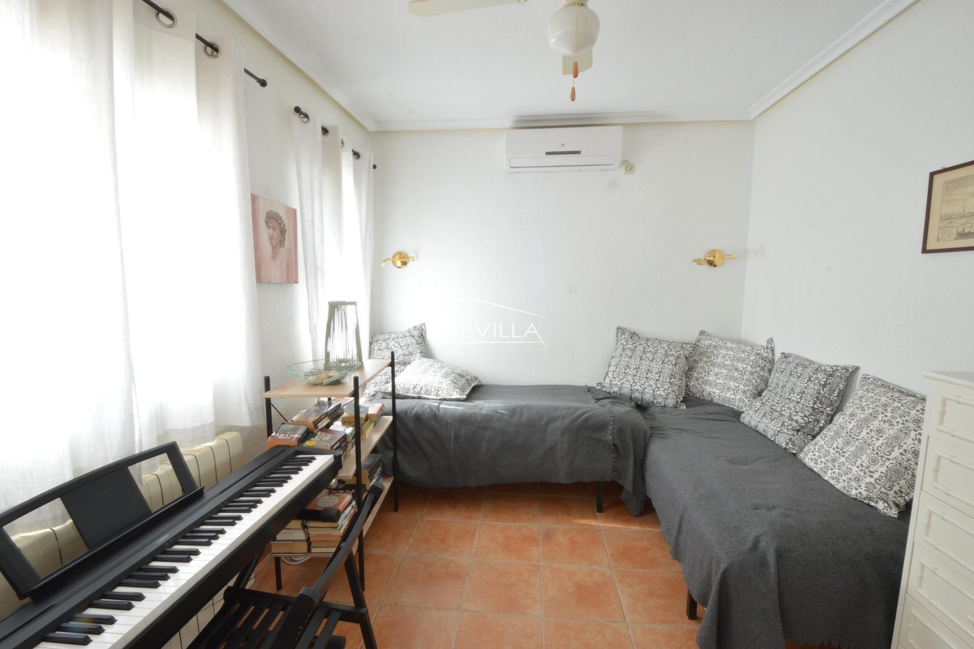 Återförsäljare - Villa - Orihuela Costa - Villamartin