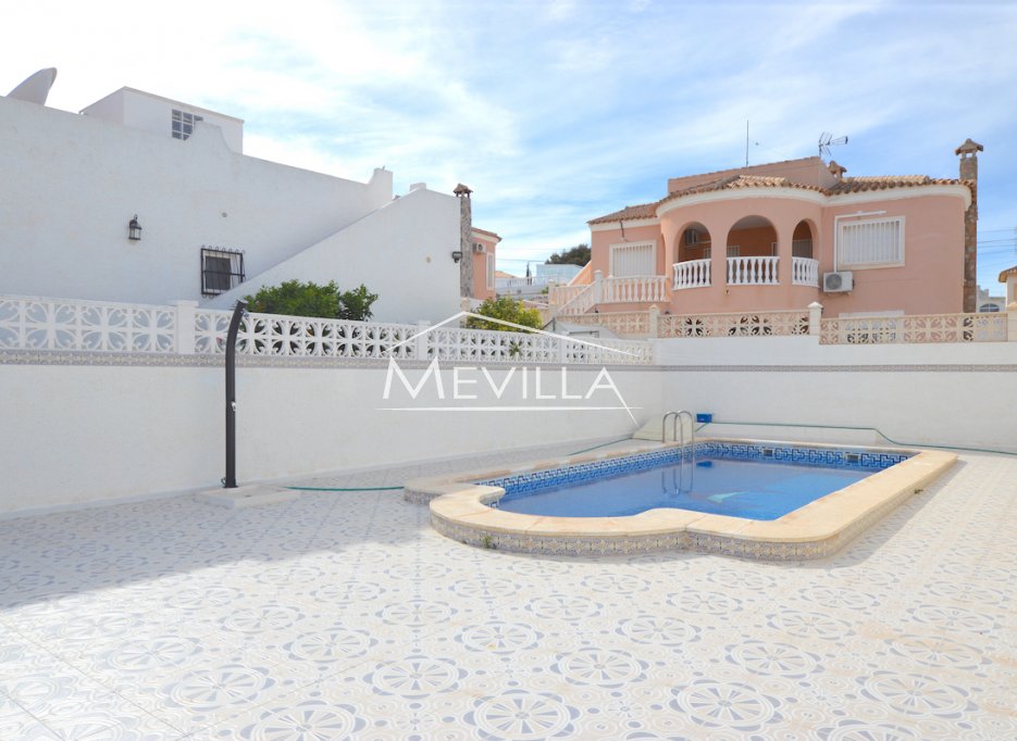 Återförsäljare - Villa - Orihuela Costa - Villamartin