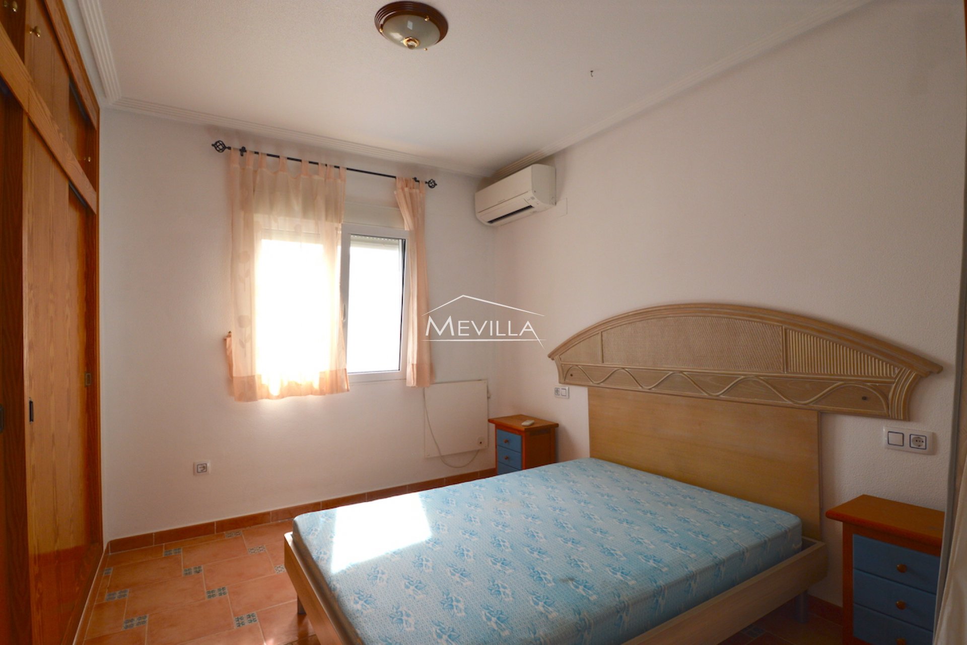 Återförsäljare - Villa - Orihuela Costa - Villamartin