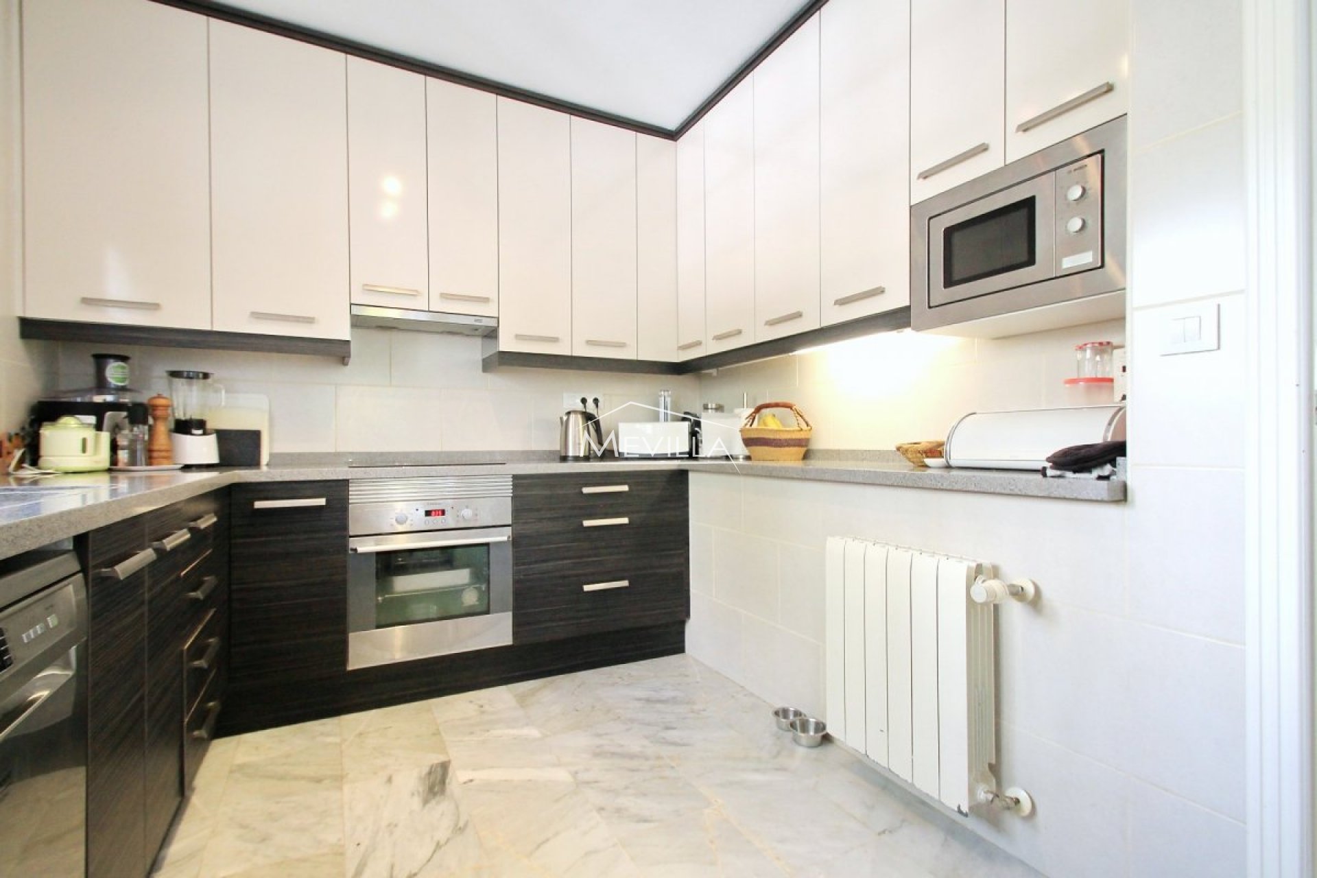 Återförsäljare - Villa - Orihuela Costa - Villamartin