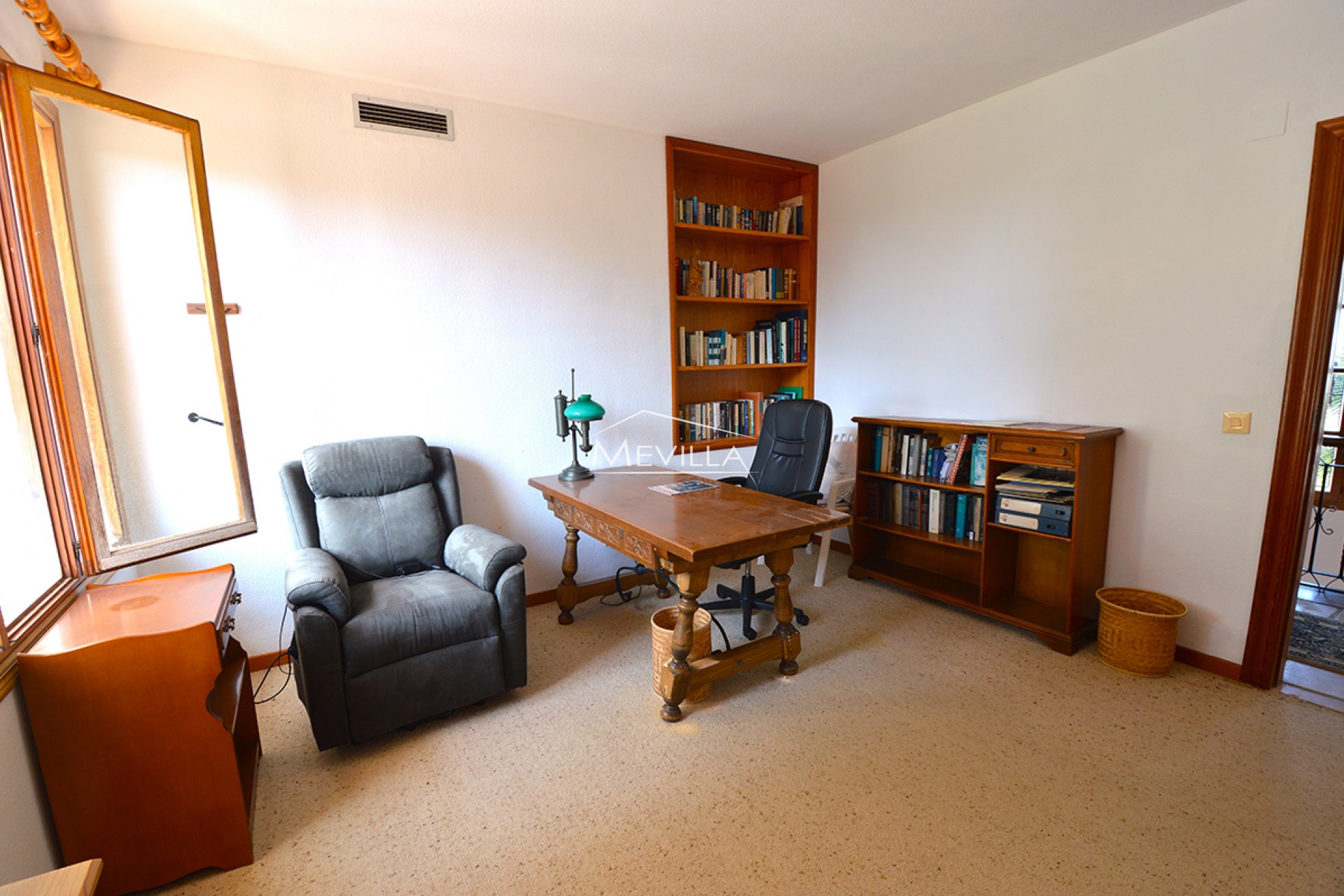 Återförsäljare - Villa - Orihuela Costa - Villamartin