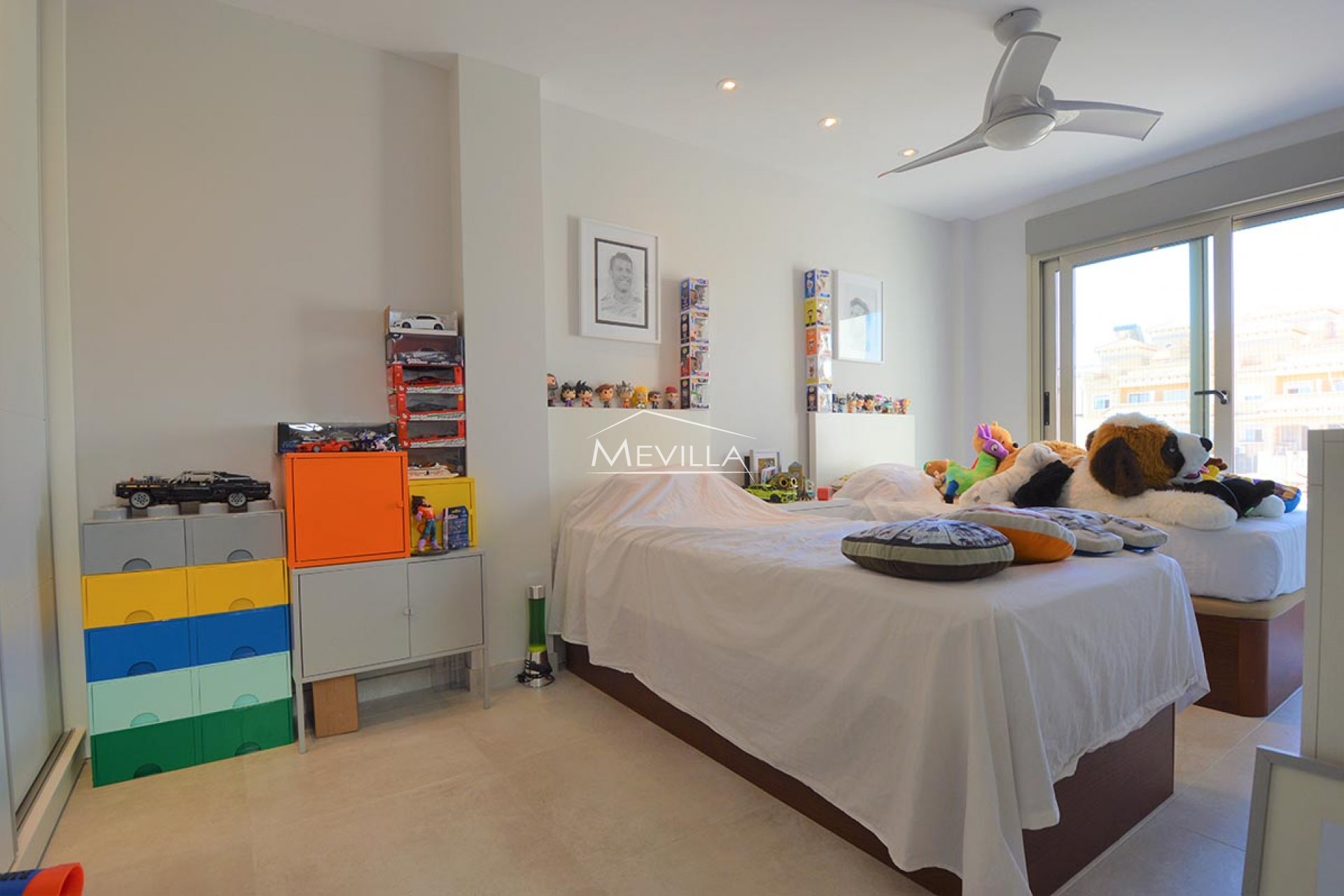 Återförsäljare - Villa - Orihuela Costa - Villamartin