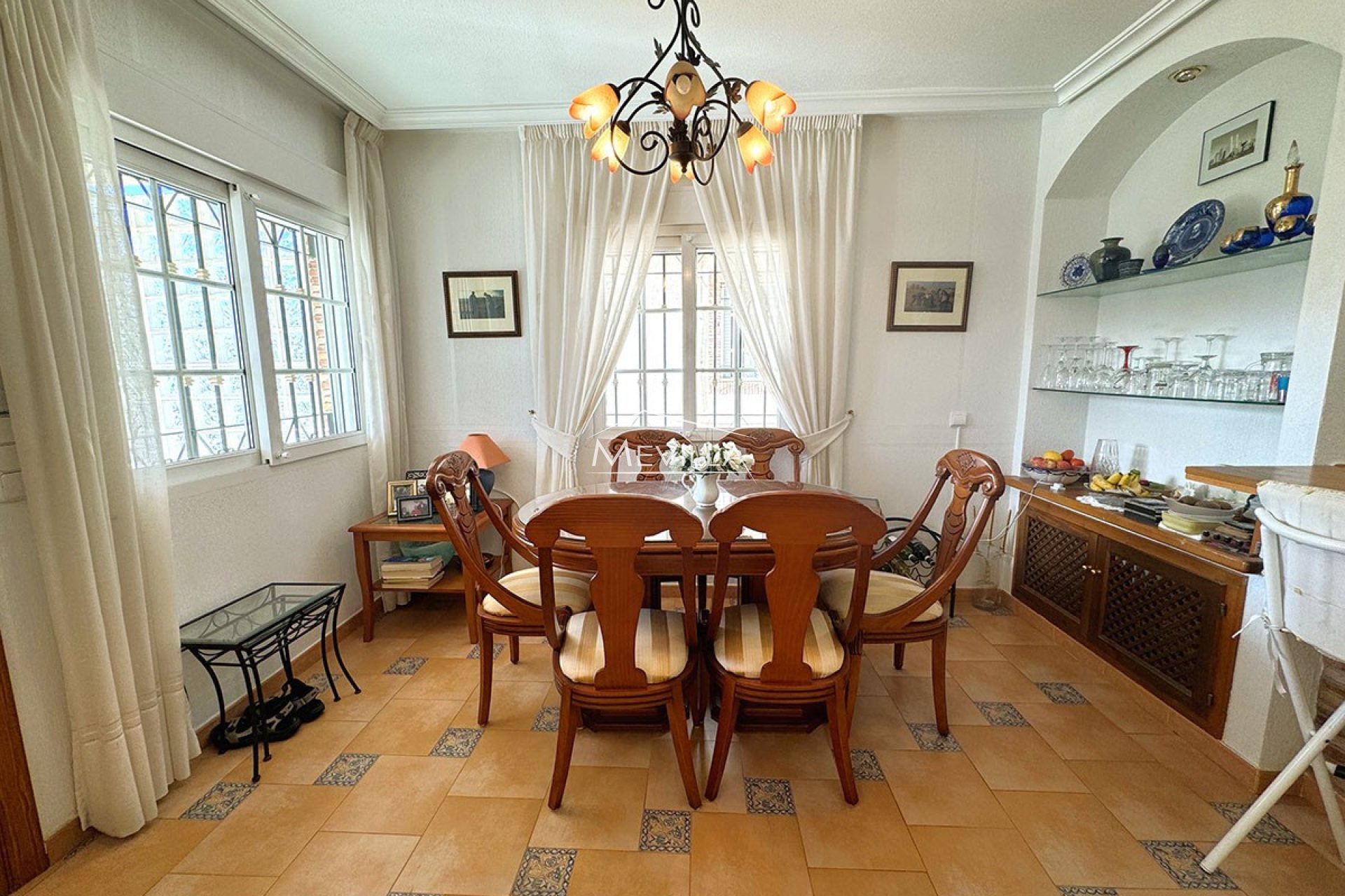 Återförsäljare - Villa - Orihuela Costa - Villamartin