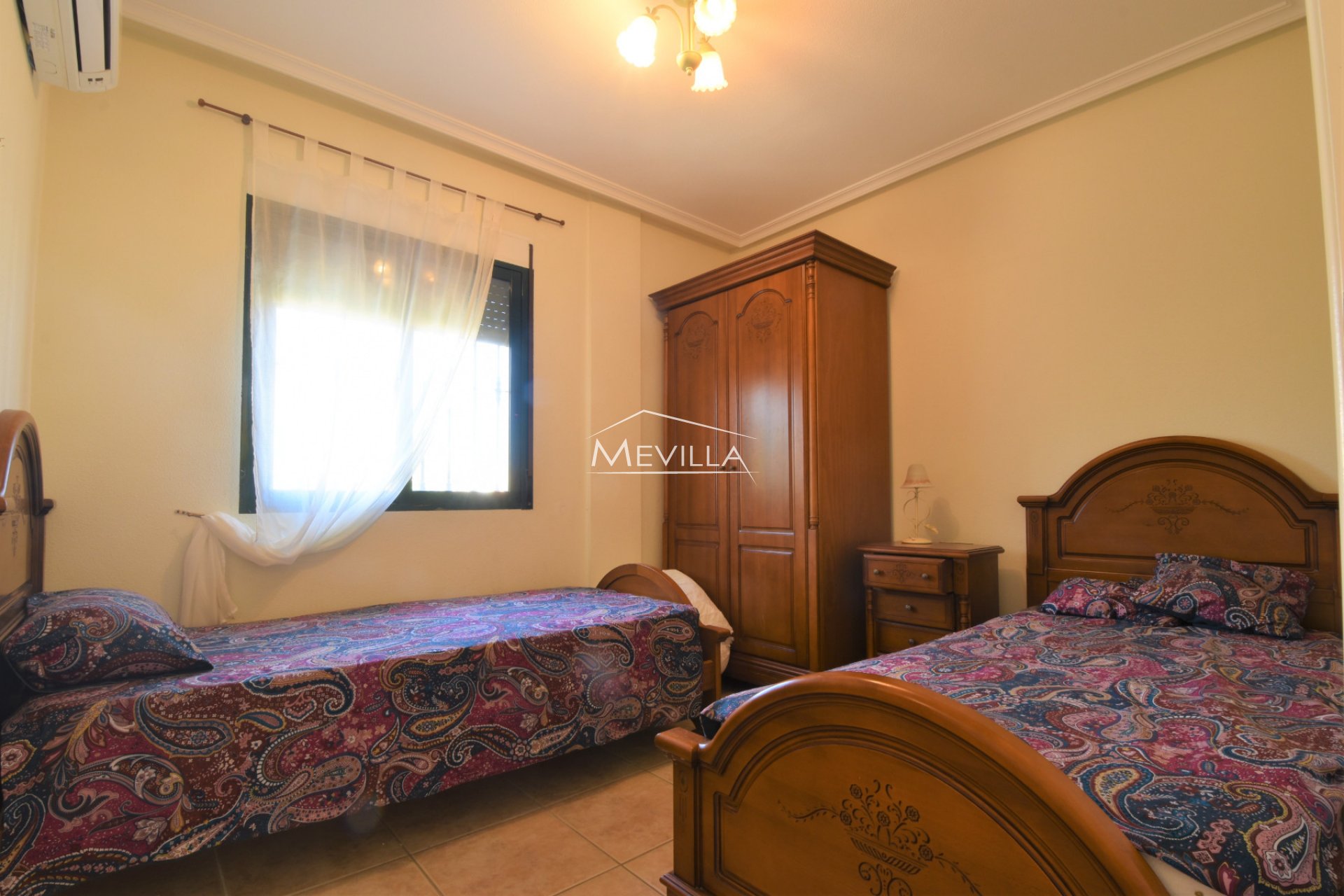 Återförsäljare - Villa - Orihuela Costa - Villamartin