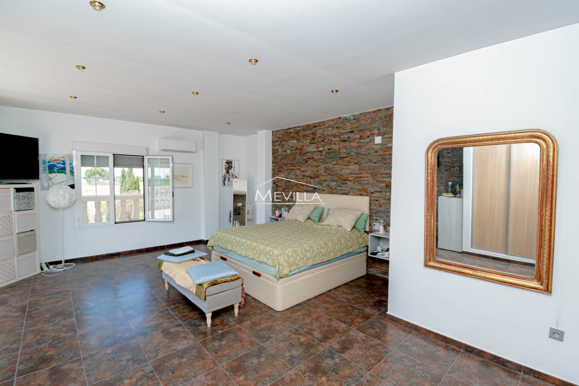 Återförsäljare - Villa - Orihuela