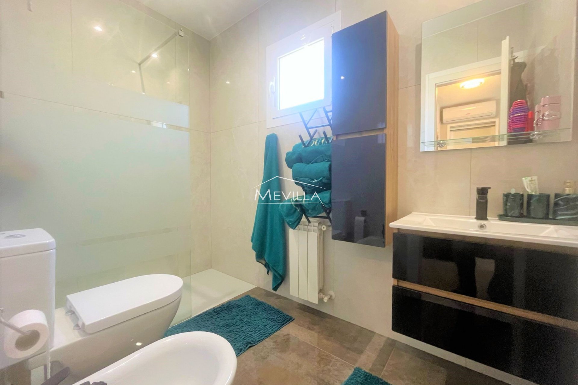 Återförsäljare - Villa - Torrevieja - Los Altos