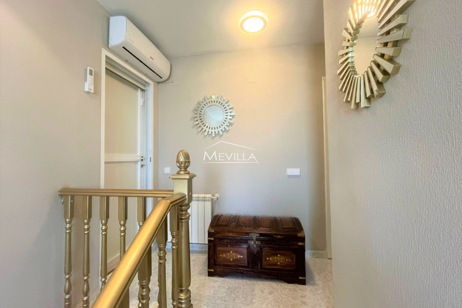 Återförsäljare - Villa - Torrevieja - Los Altos