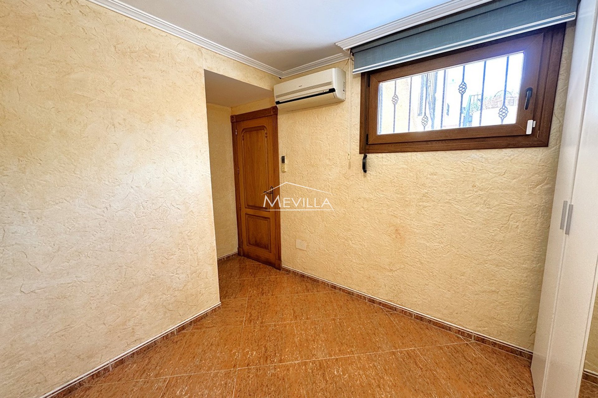 Återförsäljare - Villa - Torrevieja - Los Altos