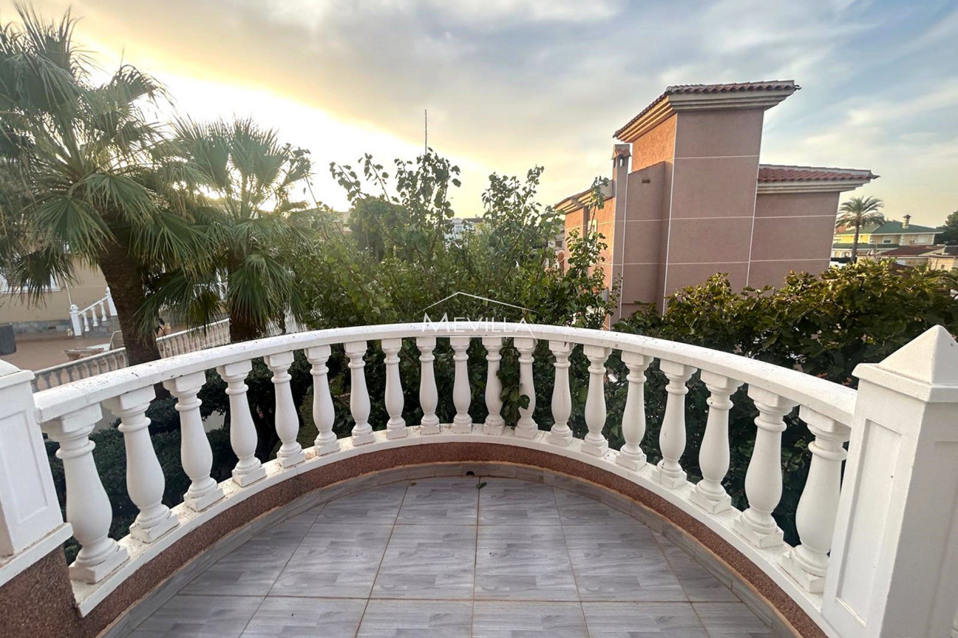 Återförsäljare - Villa - Torrevieja - Los Balcones
