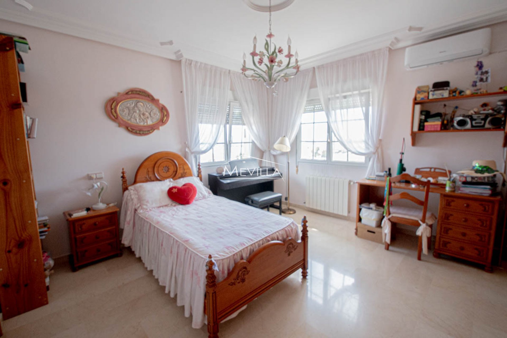 Återförsäljare - Villa - Torrevieja - Los Balcones