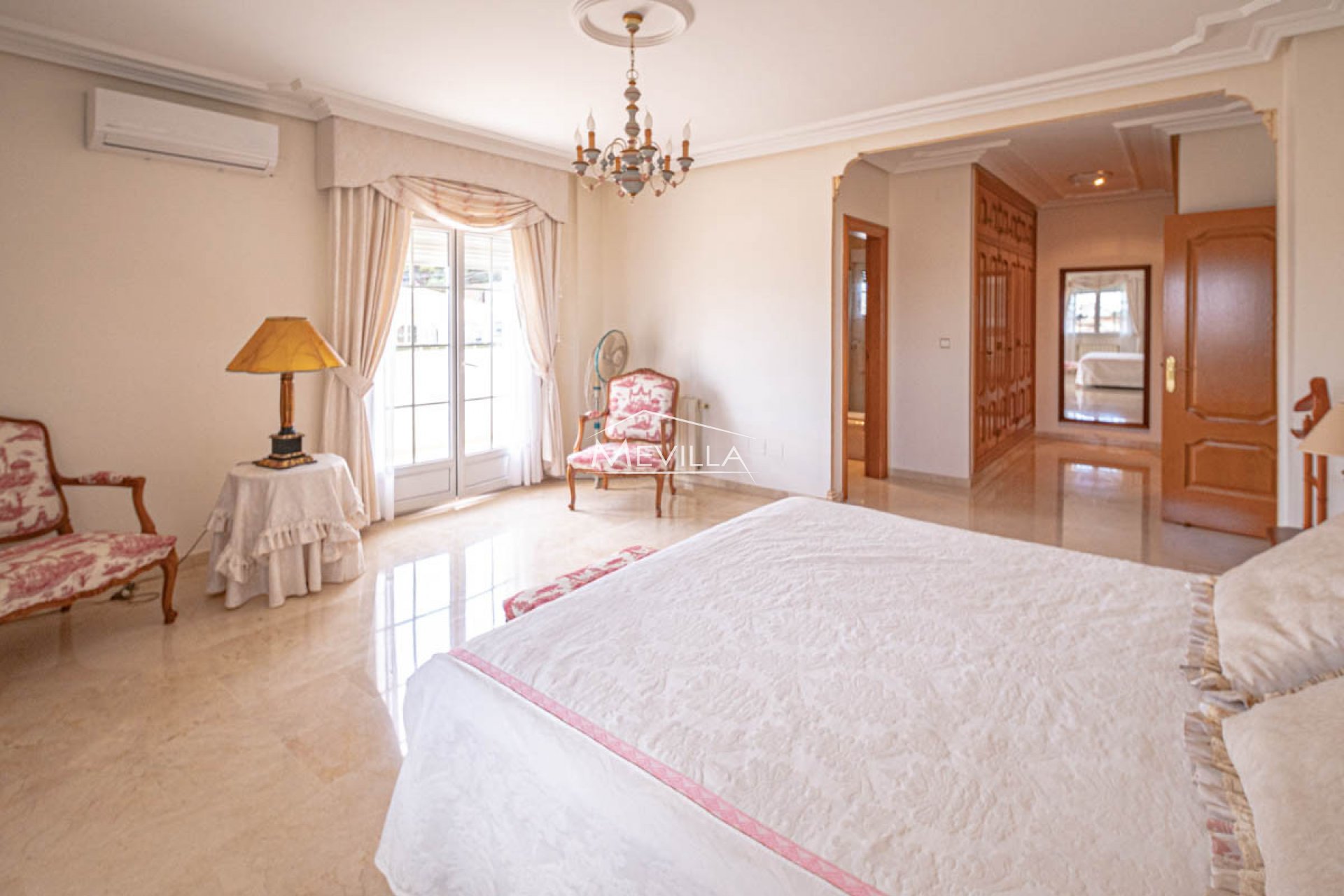 Återförsäljare - Villa - Torrevieja - Los Balcones