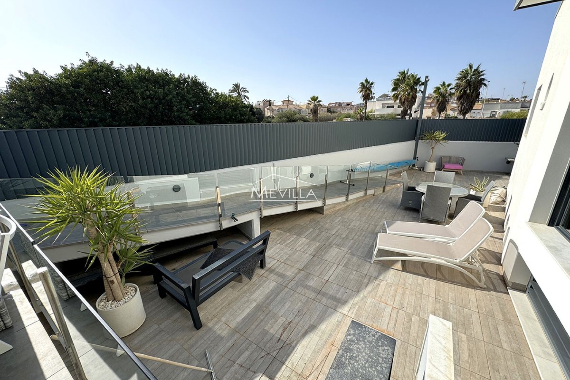 Återförsäljare - Villa - Torrevieja