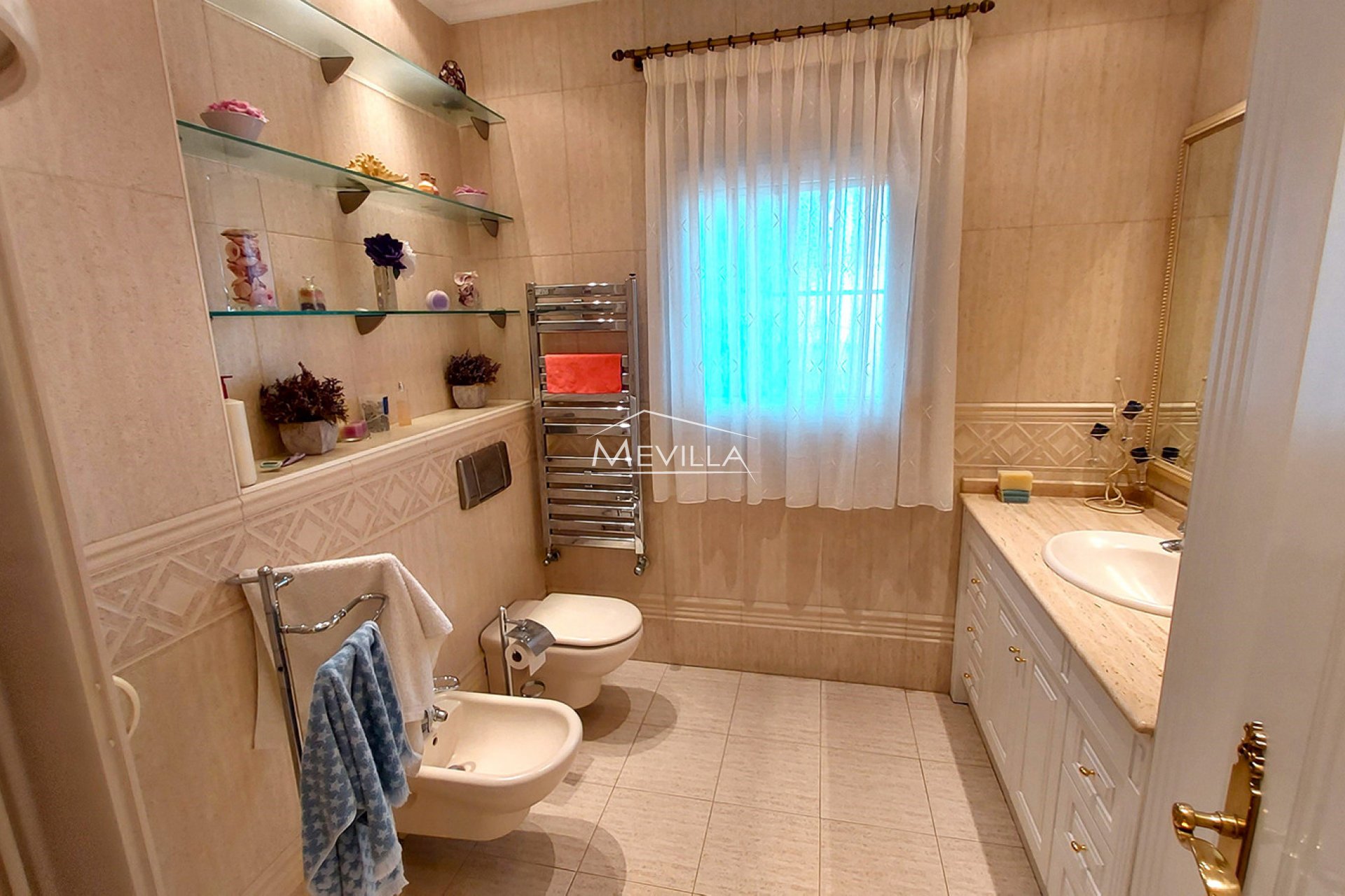 Återförsäljare - Villa - Torrevieja