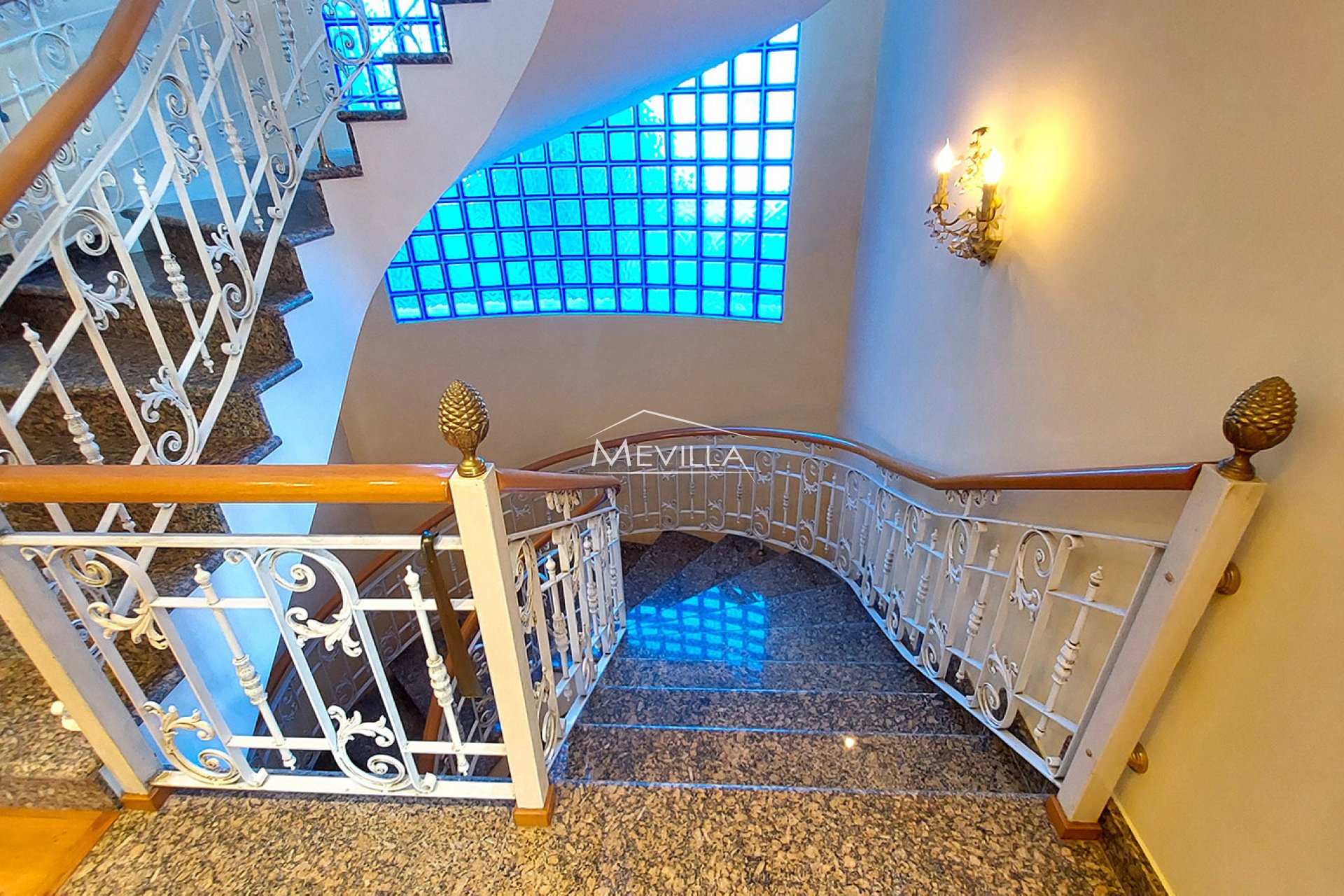 Återförsäljare - Villa - Torrevieja