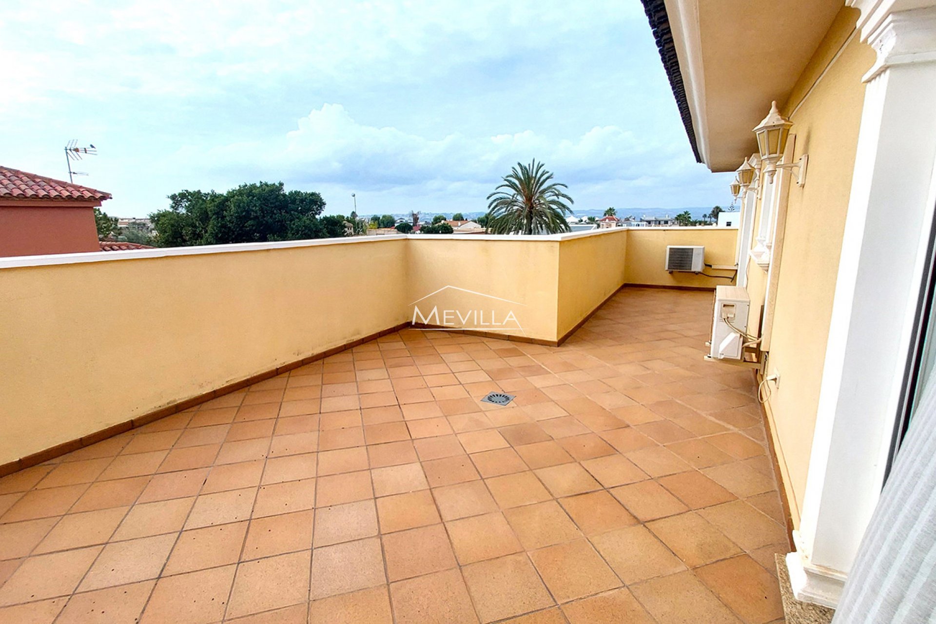 Återförsäljare - Villa - Torrevieja