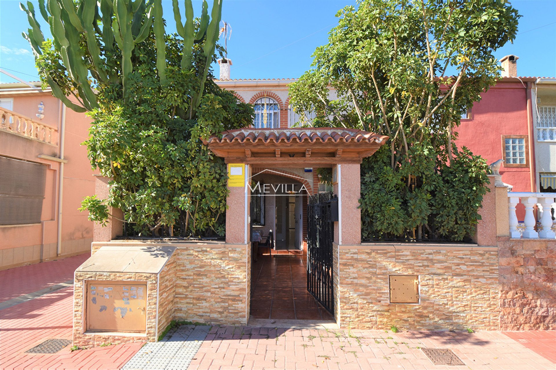 Återförsäljare - Villa - Torrevieja