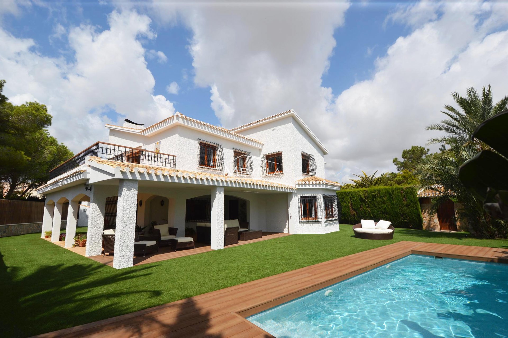 BEAUTIFUL SPANISH STYLE VILLA IN CAMPOAMOR FOR SALE