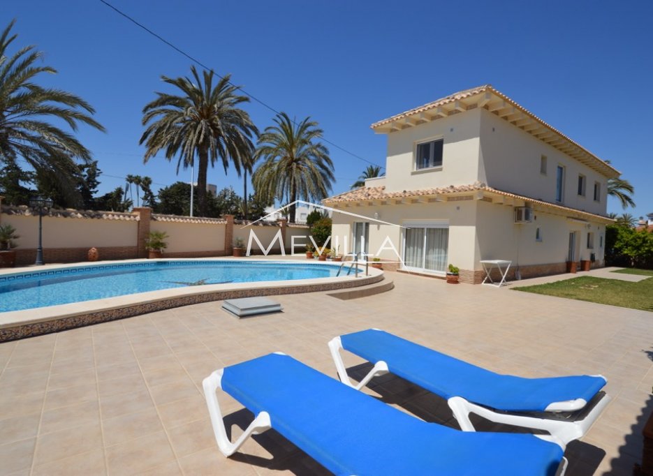 BEAUTIFUL VILLA WITH SEA VIEWS IN CABO ROIG