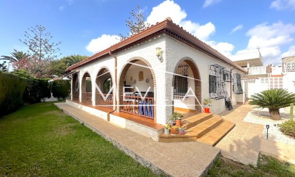 Chalet / Villa - Alquileres - Orihuela Costa - LZ1024