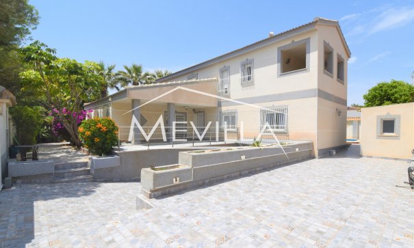 Chalet / Villa - Reventas - Orihuela Costa - LZ1145