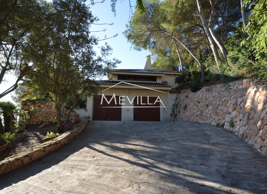 Der Weg zur Villa
