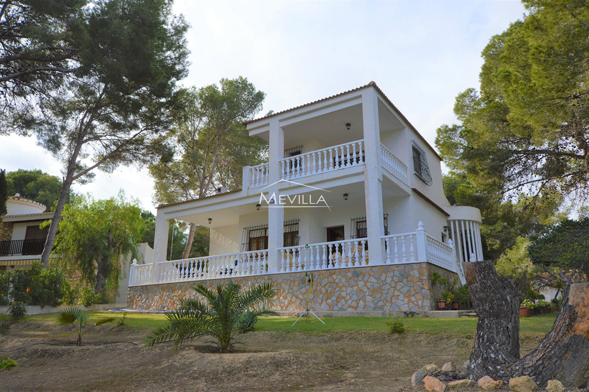 Detached Villa for sale in Los Balcones - Torrevieja.