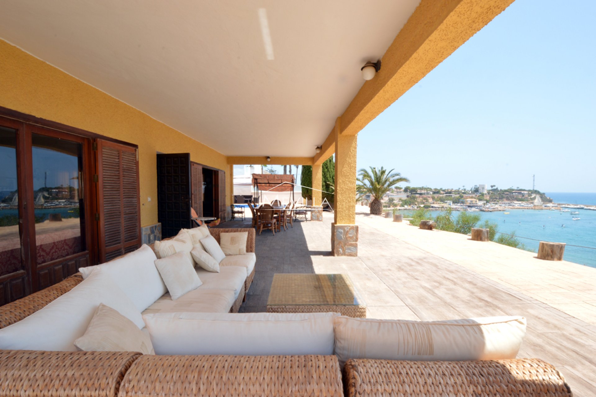 Die überdachte Terrasse