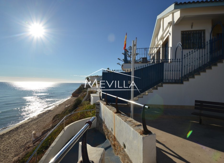 front line property in torre de la horadada