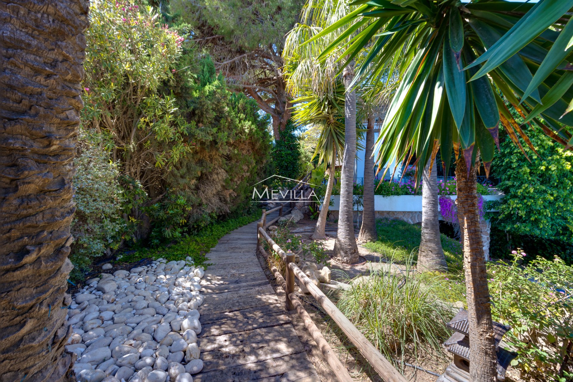 Frontlinjen - Villa - Orihuela Costa - Cabo Roig