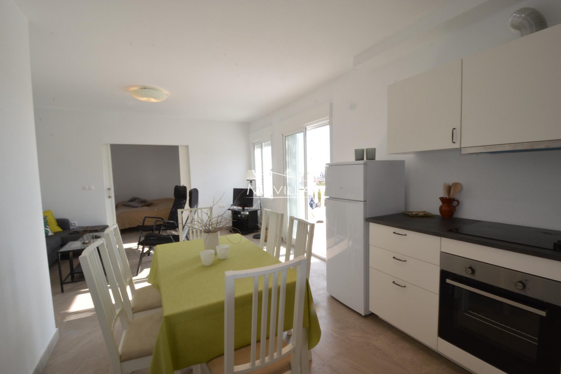 La cocina con comedor