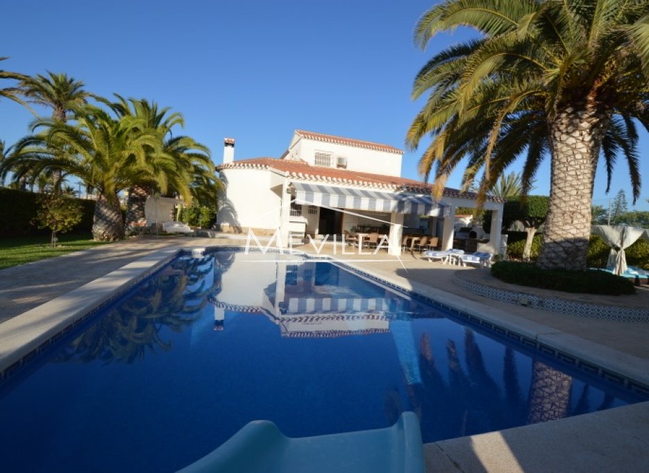 LOVELY VILLA IN CABO ROIG ON A HUGE PLOT