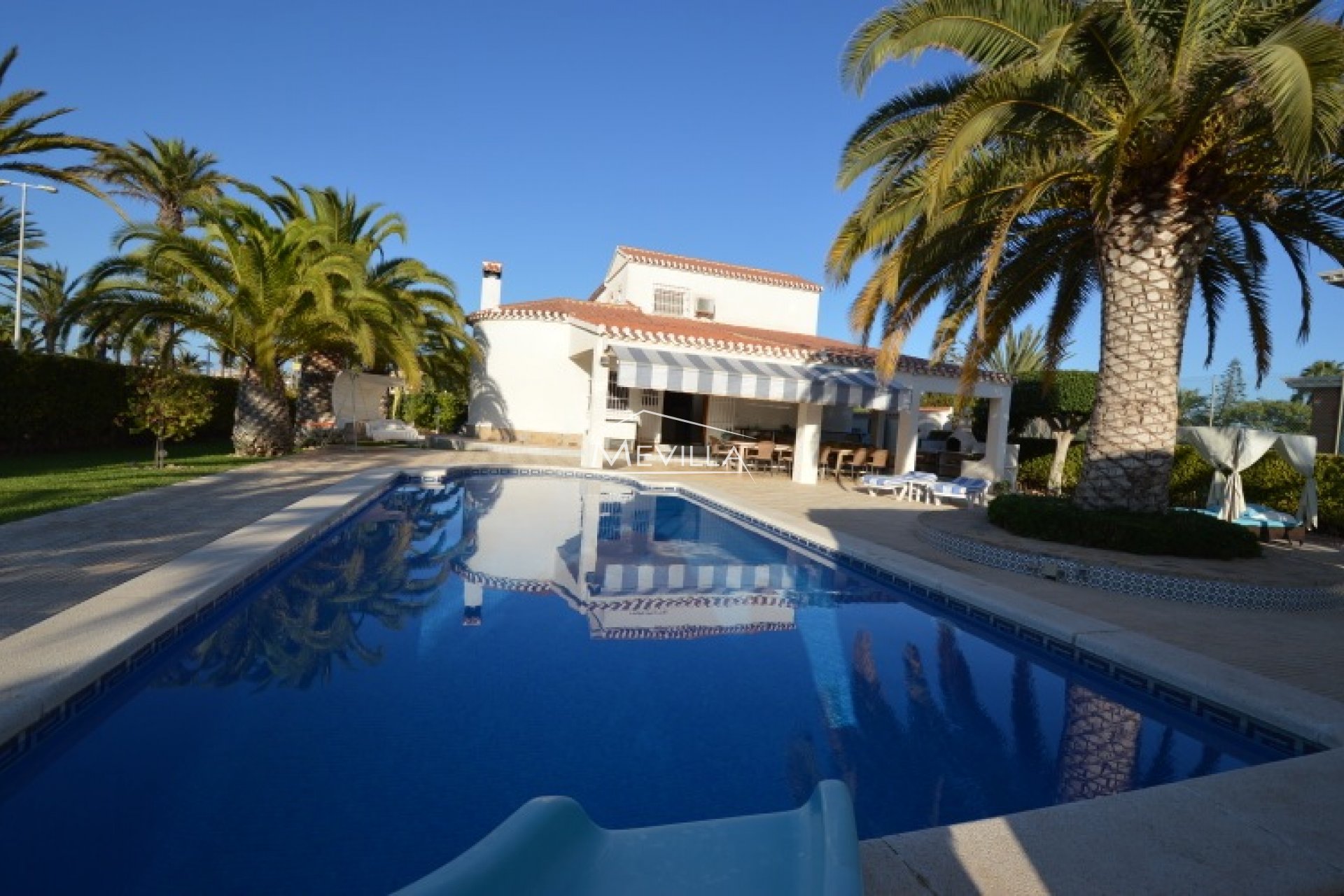 LOVELY VILLA IN CABO ROIG ON A HUGE PLOT